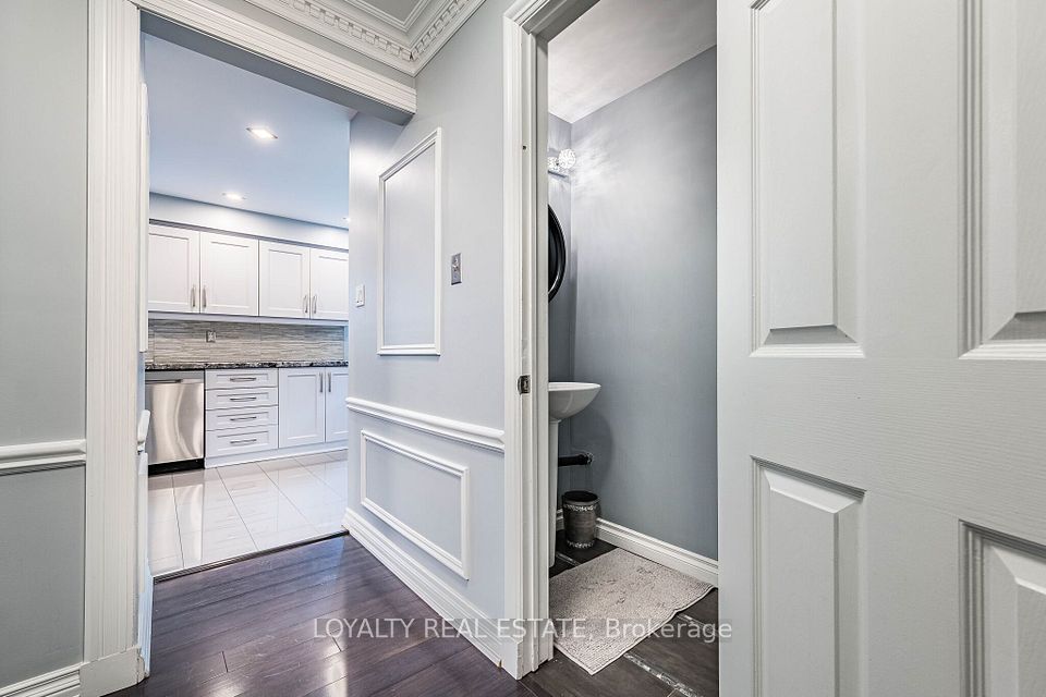 52 Newcastle Crescent, Brampton, ON L6S 3Y8 11