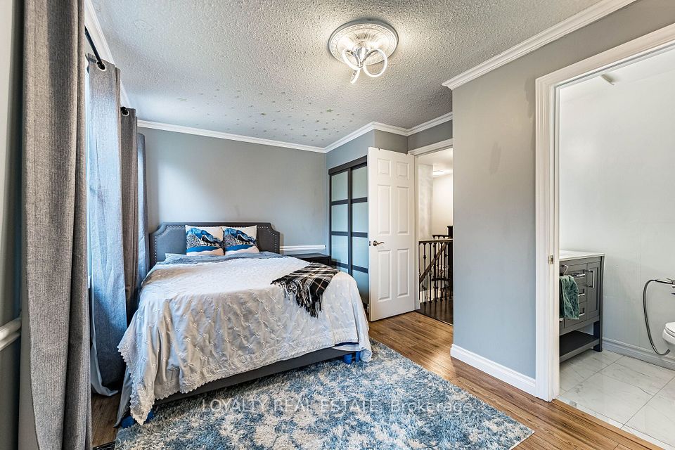 52 Newcastle Crescent, Brampton, ON L6S 3Y8 17