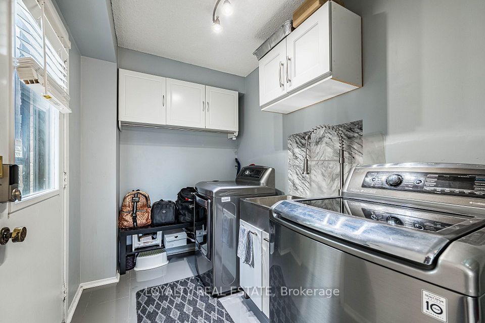 52 Newcastle Crescent, Brampton, ON L6S 3Y8 25
