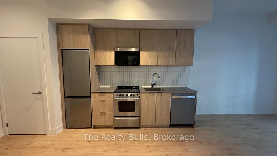 3008 William Cutmore Boulevard 109, Oakville, ON L6H 8A4 8