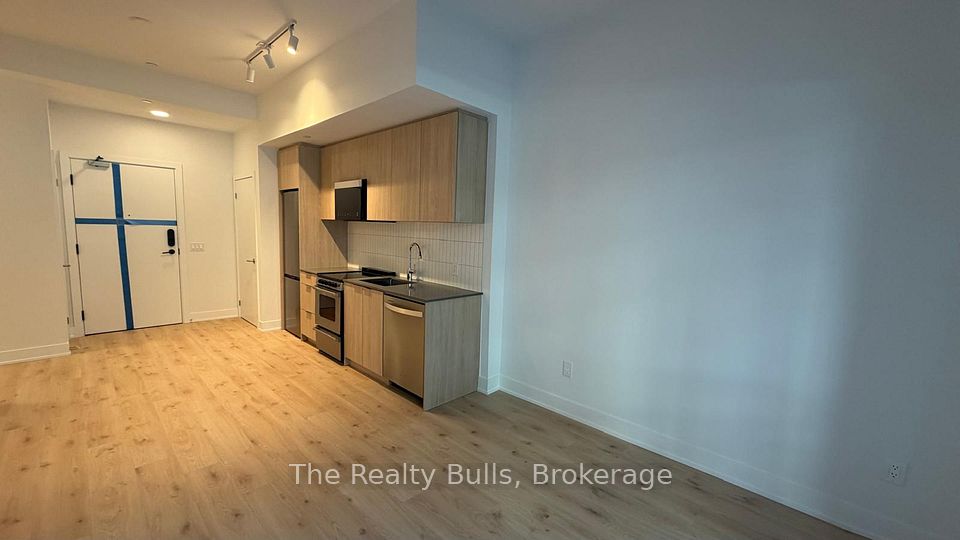 3008 William Cutmore Boulevard 109, Oakville, ON L6H 8A4 5