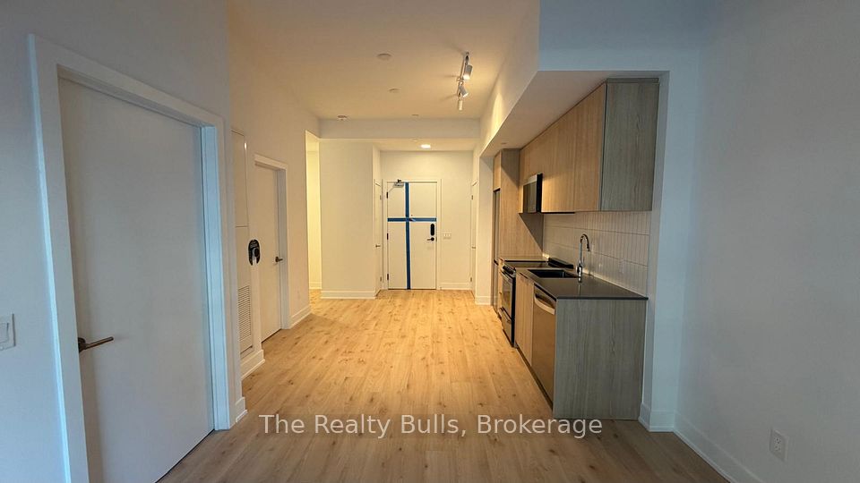 3008 William Cutmore Boulevard 109, Oakville, ON L6H 8A4 3