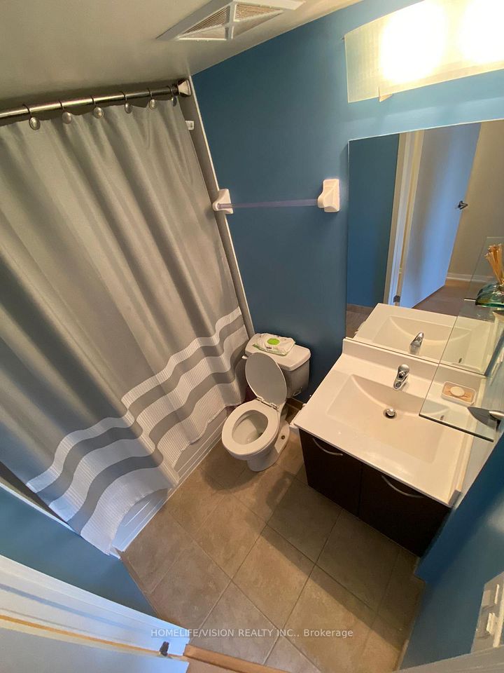 38 Joe Shuster Way 419, Toronto, ON M6K 0A5 9