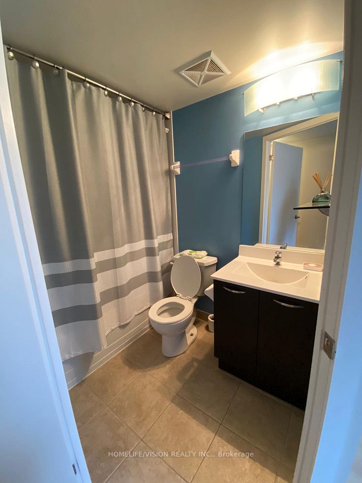 38 Joe Shuster Way 419, Toronto, ON M6K 0A5 10