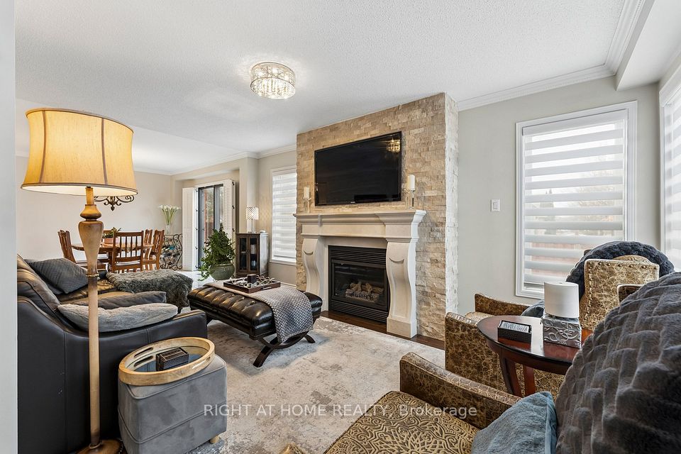 39 Banner Road, Brampton, ON L6X 4K8 8