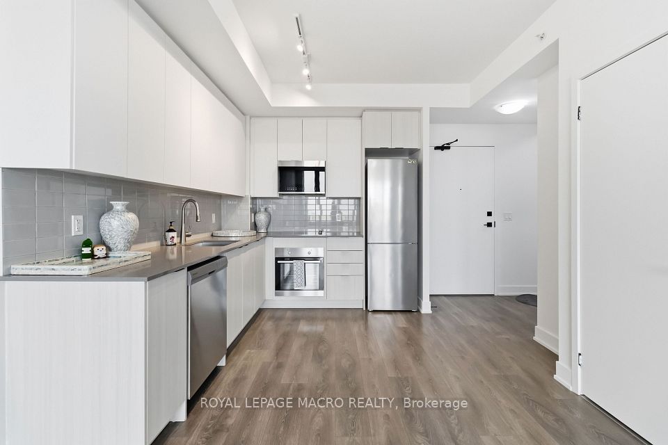 2489 Taunton Road 815, Oakville, ON L6H 3R9 14