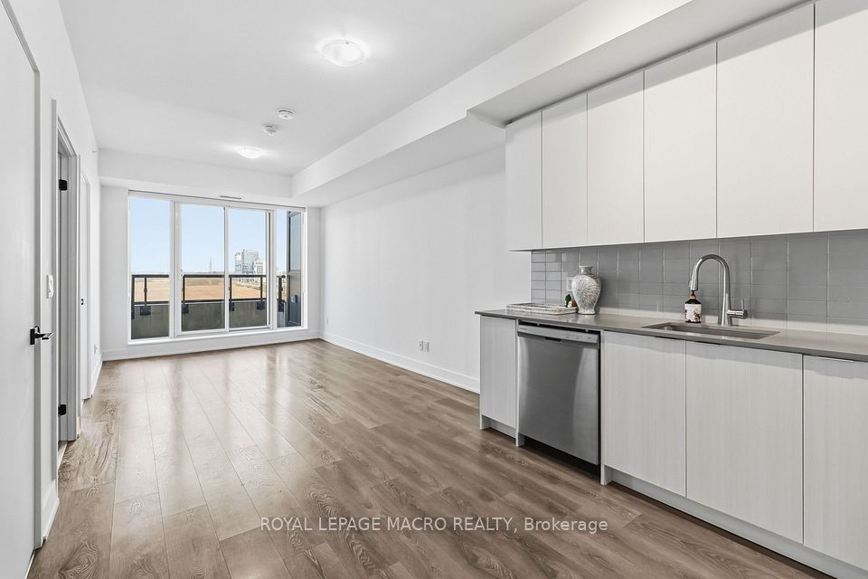Condo Apartment at 2489 Taunton Road 815, Oakville, ON L6H 3R9