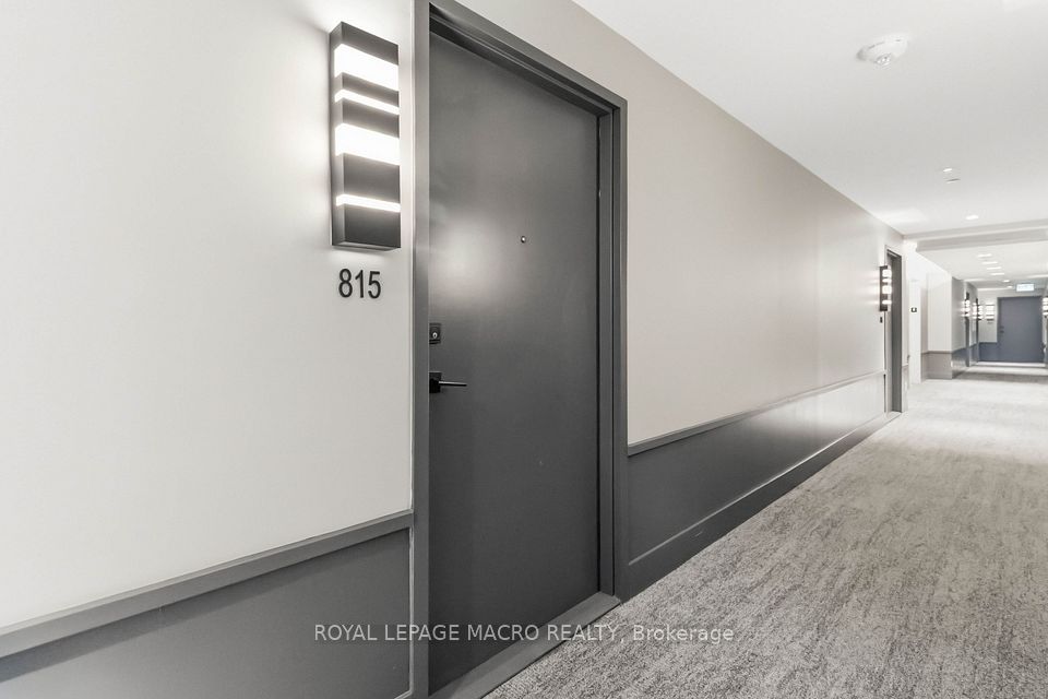 2489 Taunton Road 815, Oakville, ON L6H 3R9 7