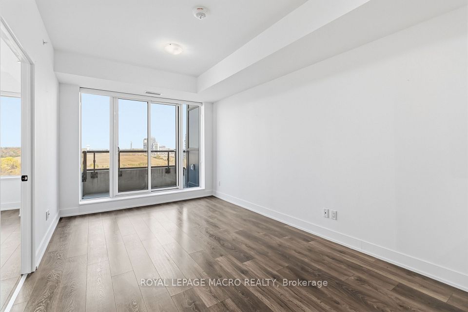 2489 Taunton Road 815, Oakville, ON L6H 3R9 17