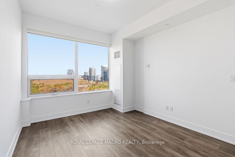 2489 Taunton Road 815, Oakville, ON L6H 3R9 25