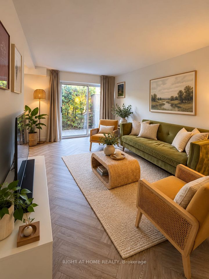 1230 Gripsholm Road 4, Mississauga, ON L4Y 2G9 3