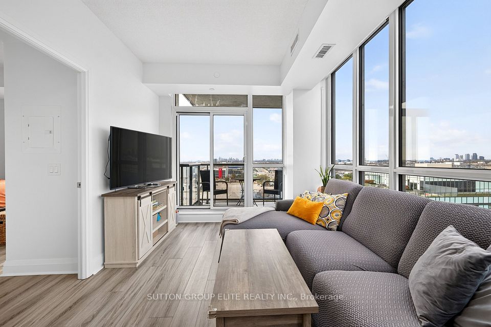 15 Zorra Street 1309, Toronto, ON M8Z 0C1 10