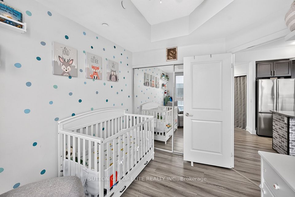 15 Zorra Street 1309, Toronto, ON M8Z 0C1 25