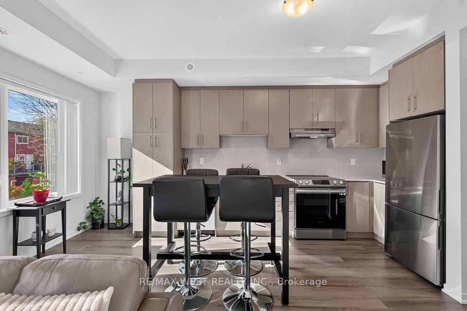 5 William Jackson Way 68, Toronto, ON M8X 2J2 15