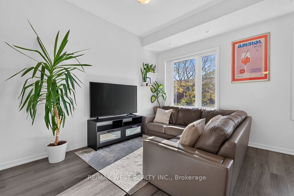 5 William Jackson Way 68, Toronto, ON M8X 2J2 2