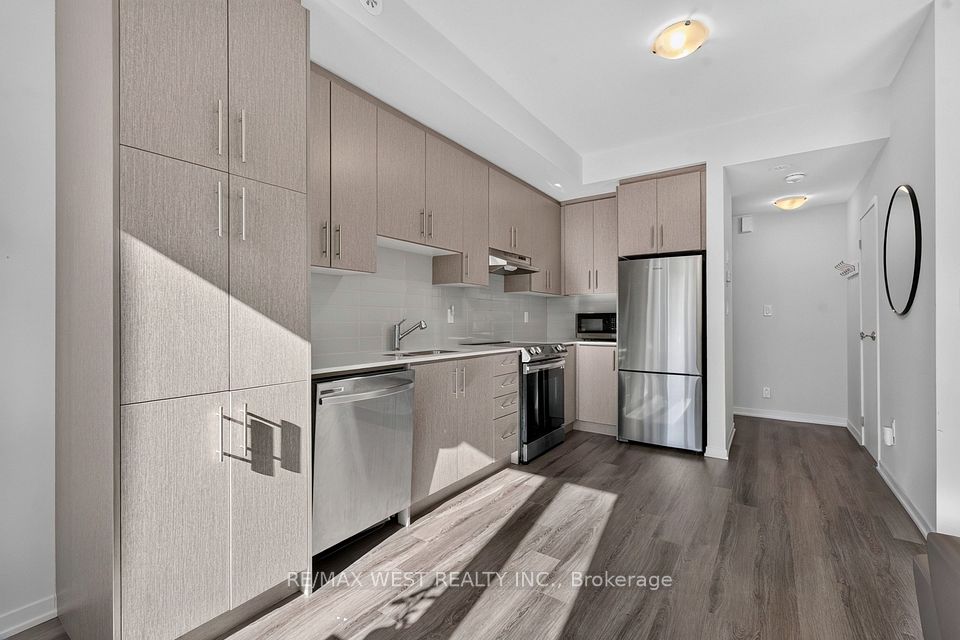 5 William Jackson Way 68, Toronto, ON M8X 2J2 10