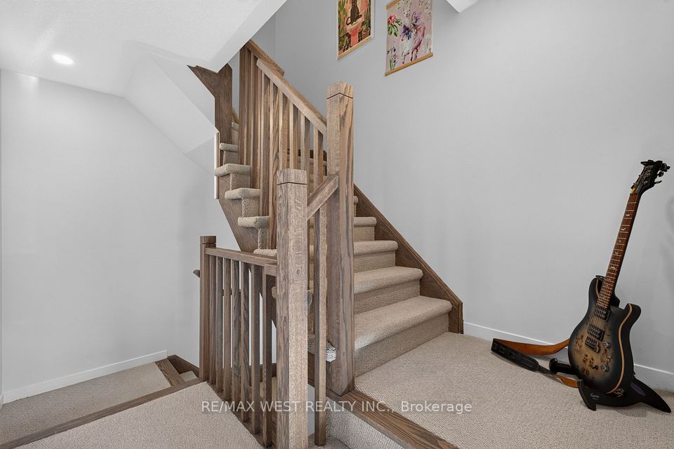 5 William Jackson Way 68, Toronto, ON M8X 2J2 23