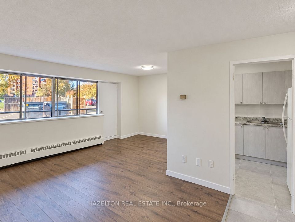 1665 Bloor Street E 103, Mississauga, ON L4X 1S4 3