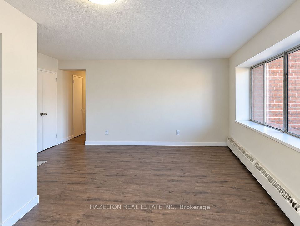 1665 Bloor Street E 103, Mississauga, ON L4X 1S4 5