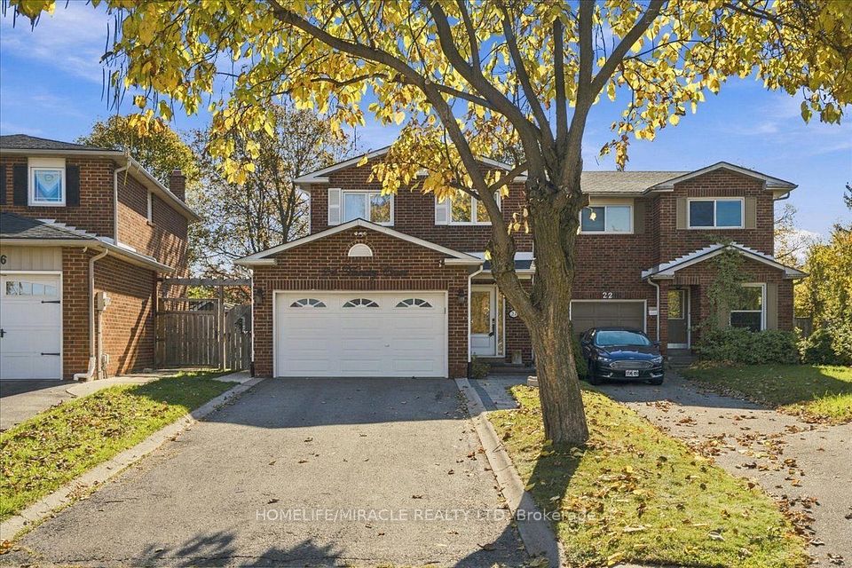 Detached at 24 Huntley Court, Brampton, ON L6Z 1X8