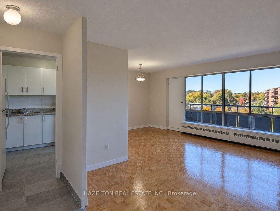 1665 Bloor Street E 505, Mississauga, ON L4X 1S4 3