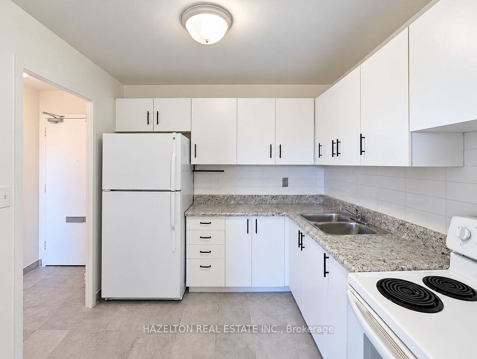 1665 Bloor Street E 505, Mississauga, ON L4X 1S4 6