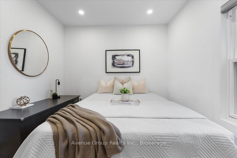 811 Dovercourt Road, Toronto, ON M6H 2X4 19