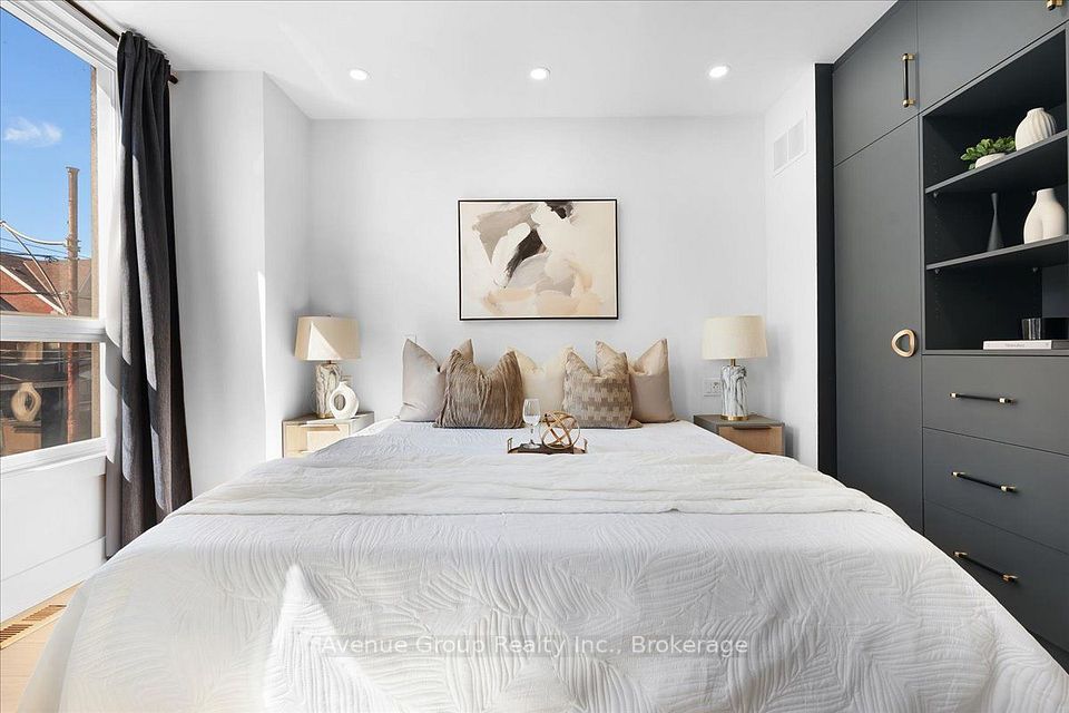 811 Dovercourt Road, Toronto, ON M6H 2X4 16