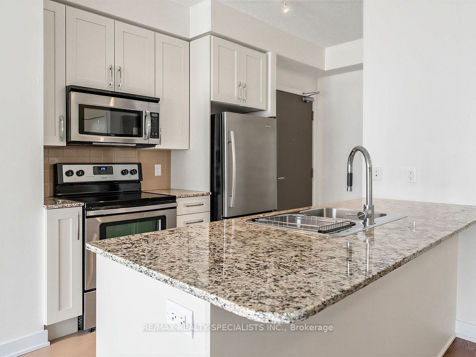 4065 Brickstone Mews 1401, Mississauga, ON L5B 0G3 5