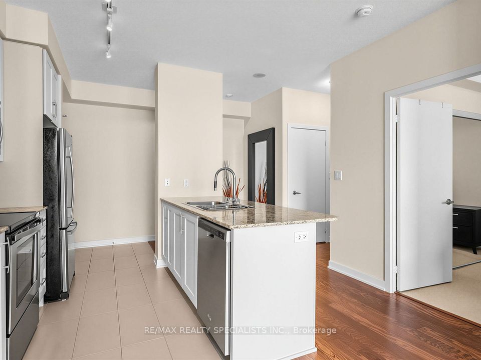 4065 Brickstone Mews 1401, Mississauga, ON L5B 0G3 7