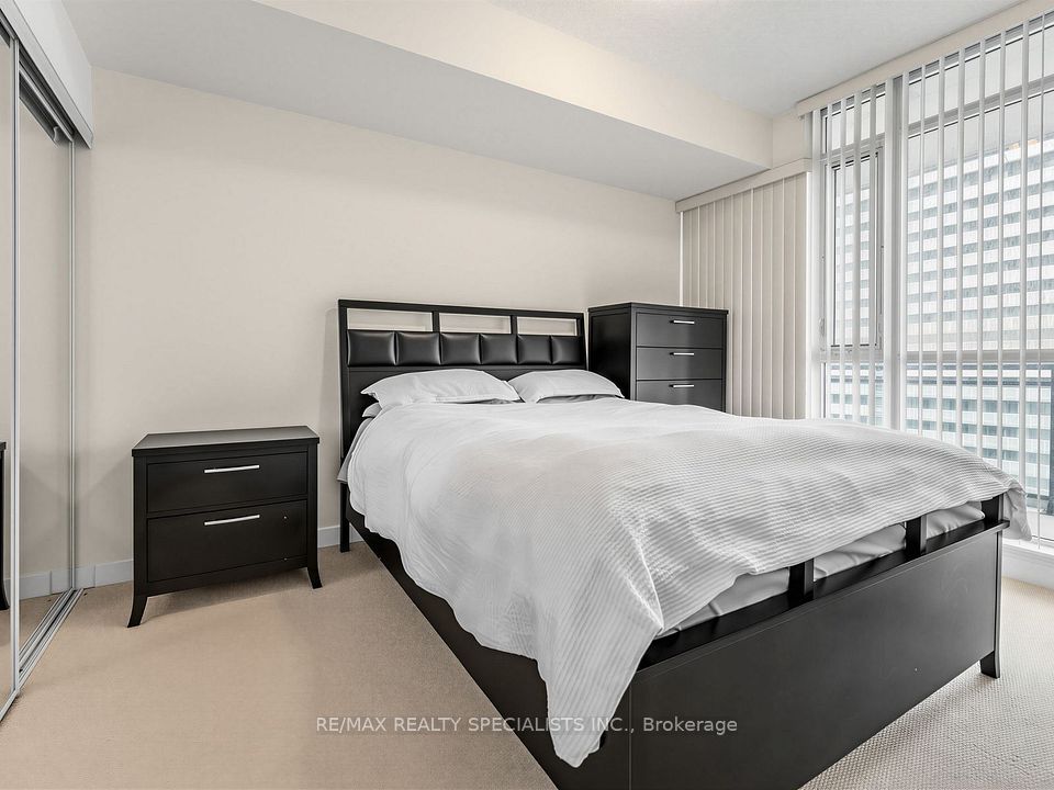 4065 Brickstone Mews 1401, Mississauga, ON L5B 0G3 8