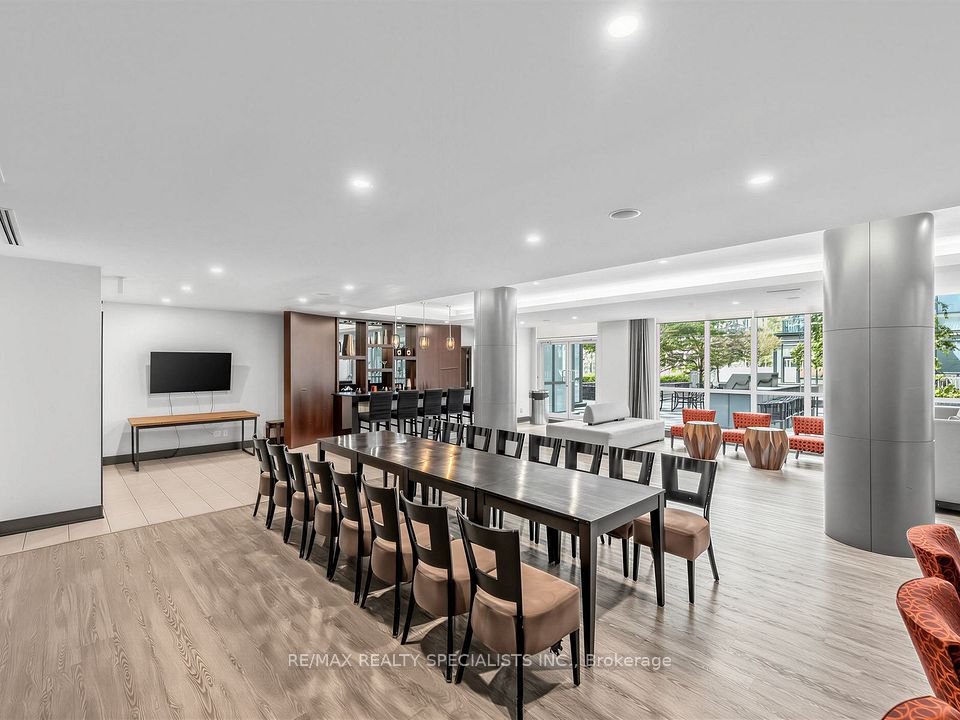 4065 Brickstone Mews 1401, Mississauga, ON L5B 0G3 17