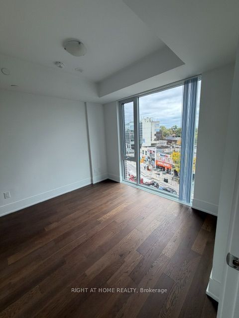 2450 Bloor Street W 507, Toronto, ON M6S 0A9 5