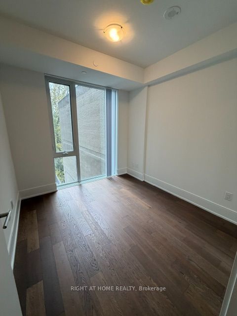 2450 Bloor Street W 507, Toronto, ON M6S 0A9 7