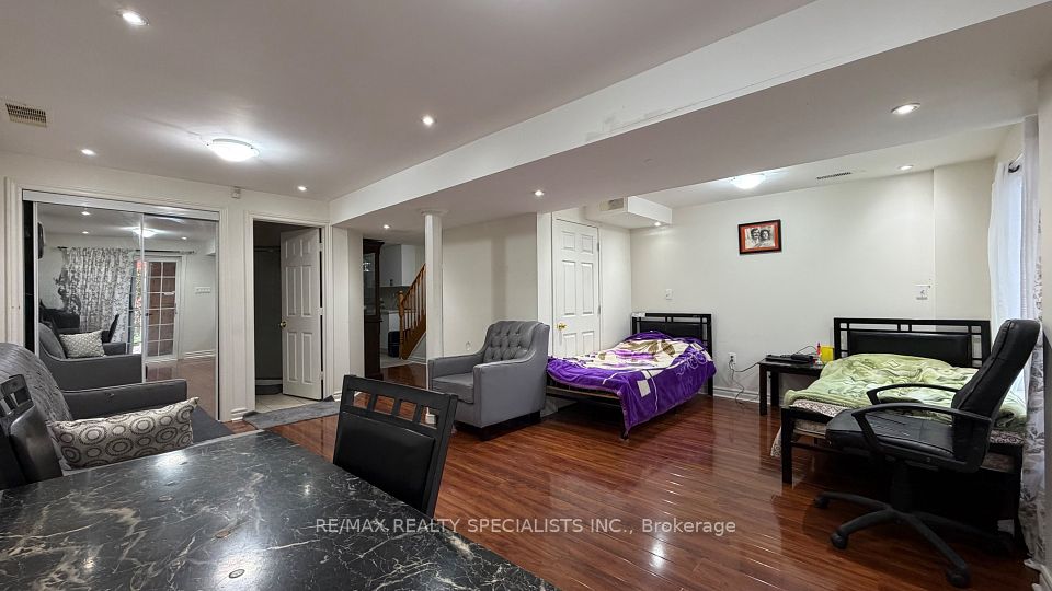 22 Panama Place Lower, Brampton, ON L6P 2G6 3