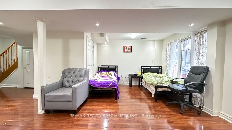 22 Panama Place Lower, Brampton, ON L6P 2G6 5