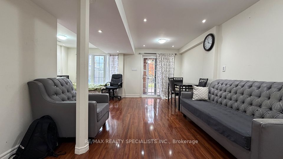 22 Panama Place Lower, Brampton, ON L6P 2G6 10