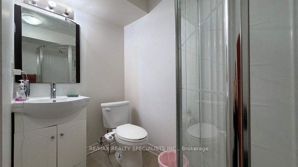 22 Panama Place Lower, Brampton, ON L6P 2G6 19