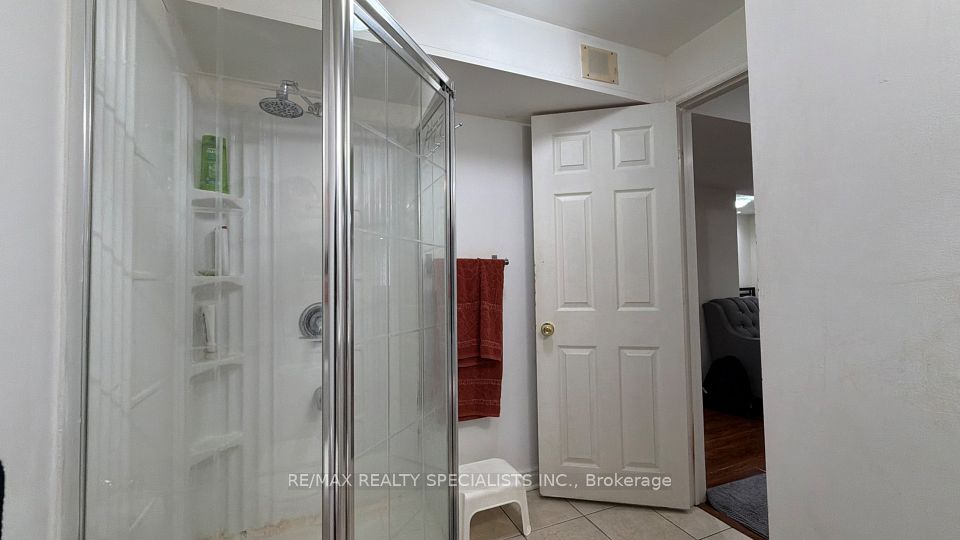 22 Panama Place Lower, Brampton, ON L6P 2G6 21