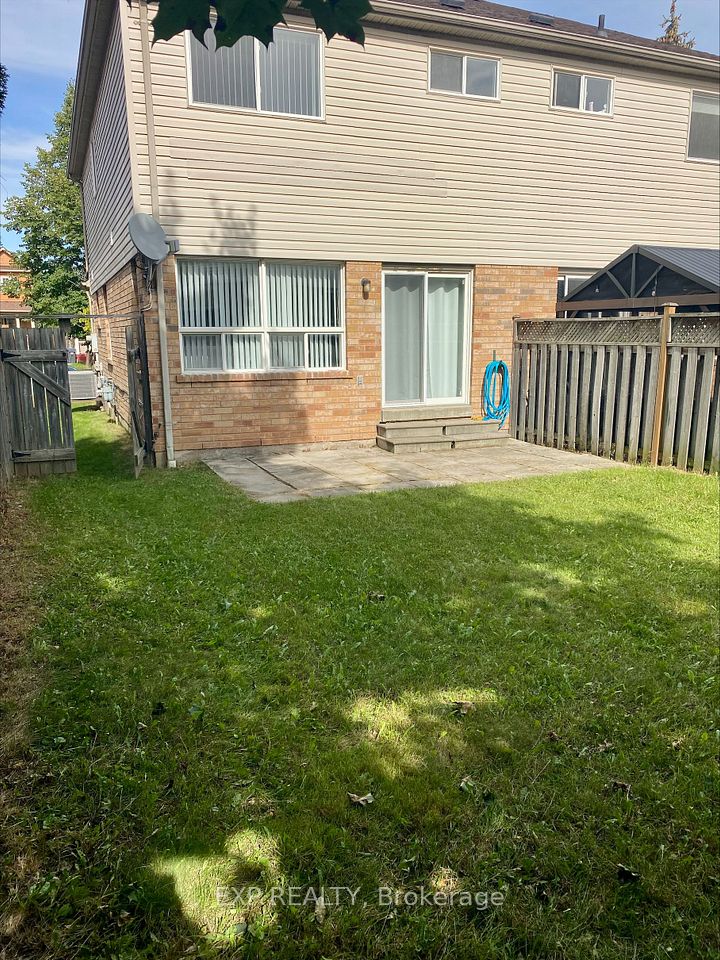 5526 Creditrise Place W, Mississauga, ON L5M 6E3 23