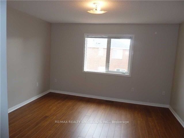 3402 Covent Crescent, Mississauga, ON L5M 7P1 6
