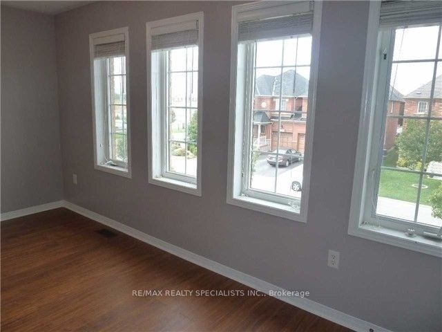3402 Covent Crescent, Mississauga, ON L5M 7P1 7