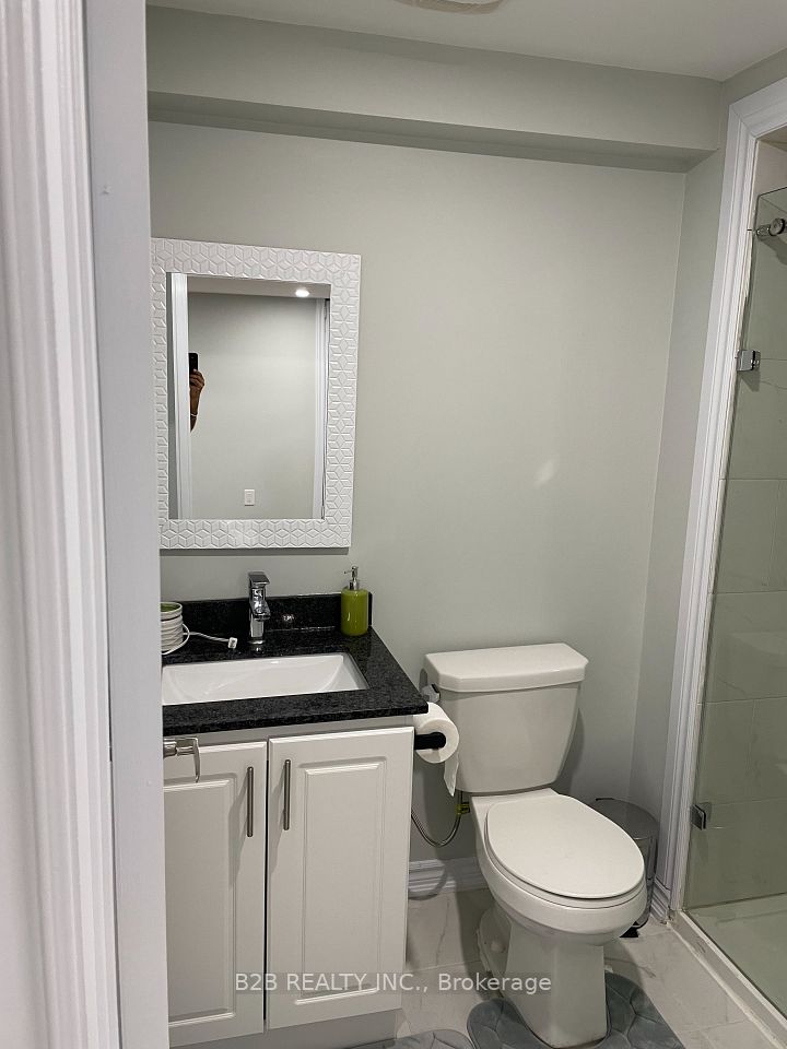 3261 Apricot Street, Mississauga, ON L5N 8B1 15