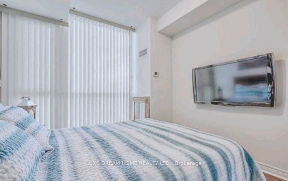 339 Rathburn Street W 2508, Mississauga, ON L5B 0K6 6