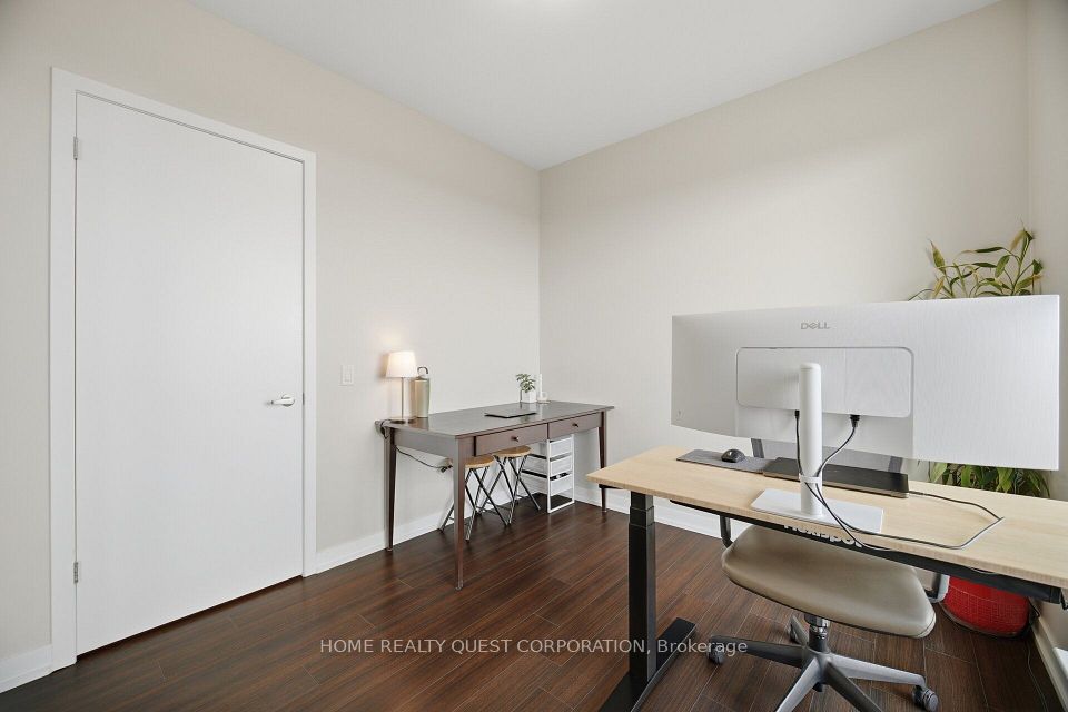 2560 Eglinton Avenue W 2205, Mississauga, ON L5M 0Y3 12