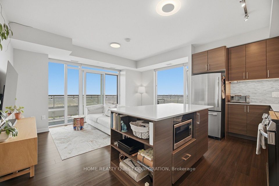 2560 Eglinton Avenue W 2205, Mississauga, ON L5M 0Y3 7