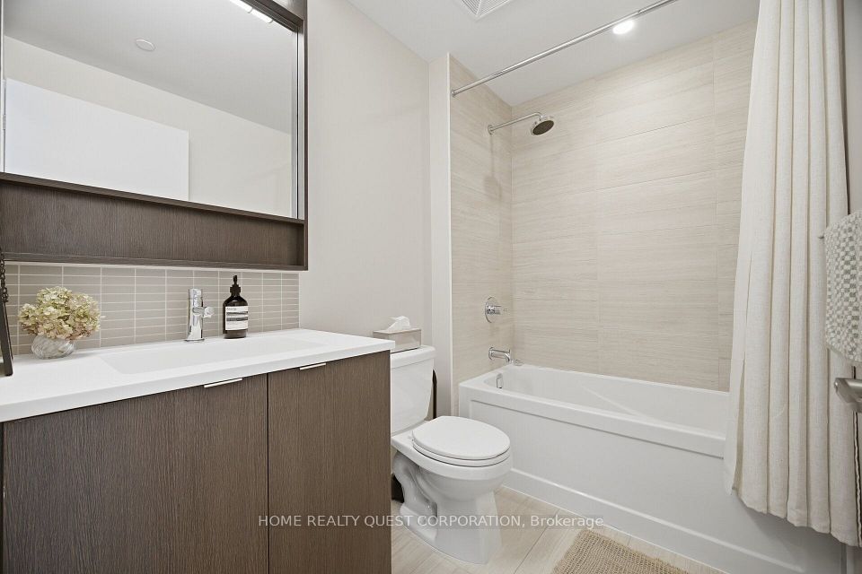 2560 Eglinton Avenue W 2205, Mississauga, ON L5M 0Y3 13