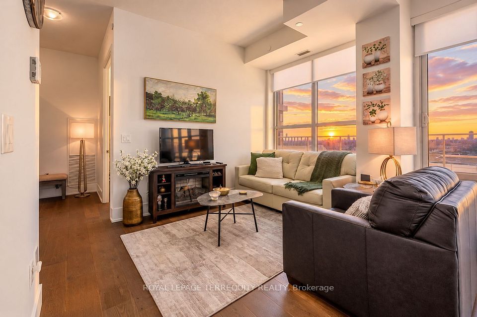 1063 Douglas McCurdy Common 702, Mississauga, ON L5G 0C5 4