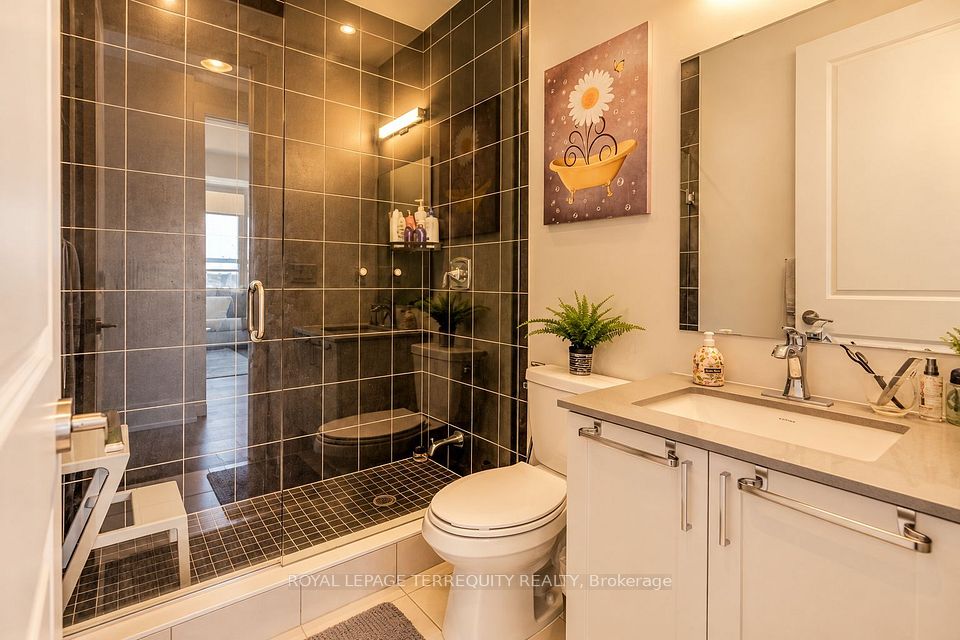 1063 Douglas McCurdy Common 702, Mississauga, ON L5G 0C5 13