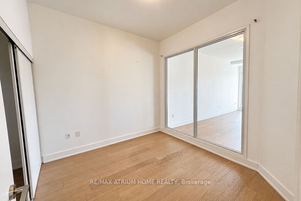 30 Shore Breeze Drive 236, Toronto, ON M8V 0J1 6